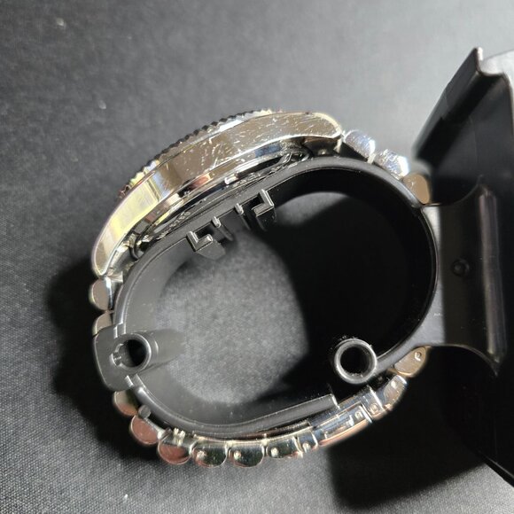 Michael Kors Chronograph Watch - Picture 5 of 5